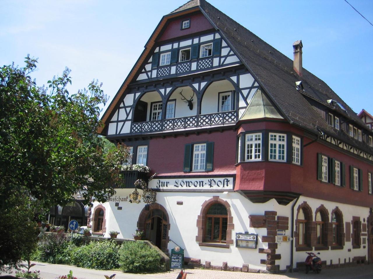 Loewen-Post Hotel Alpirsbach Eksteriør billede